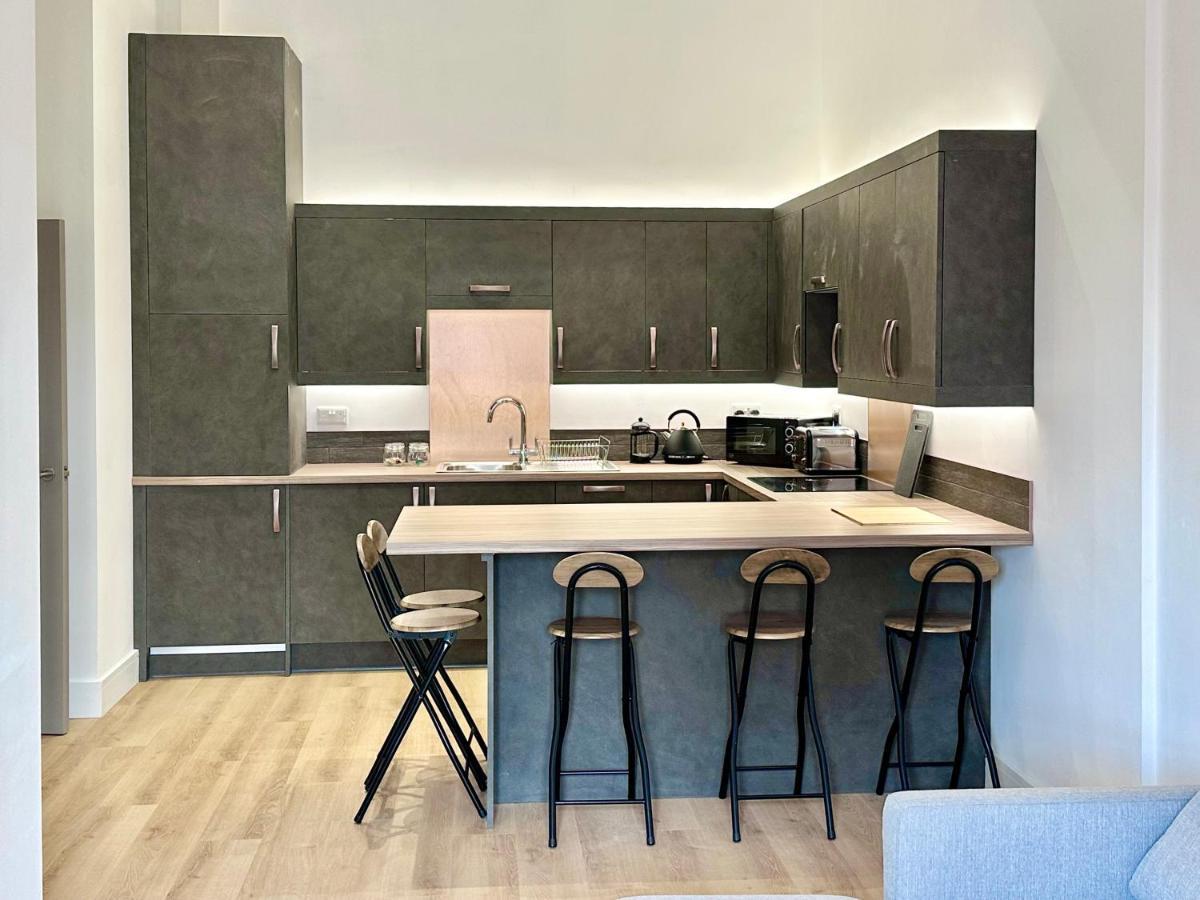 Fountain Apartment No 2 With Free Parking York Bagian luar foto